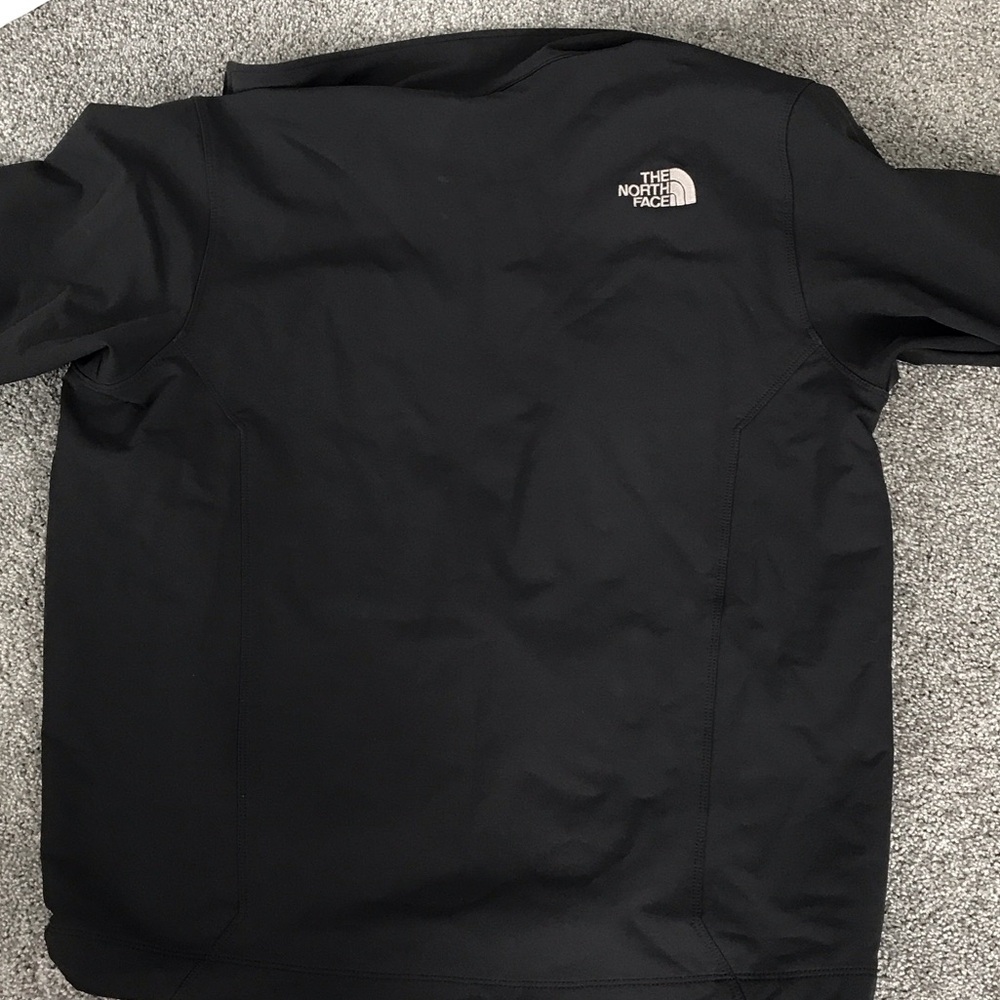 The North Face Black Softshell Jacket - Picture 2 of 5